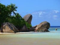 Felsen an Anse Union vor der Anse Source d'Argent - La Digue